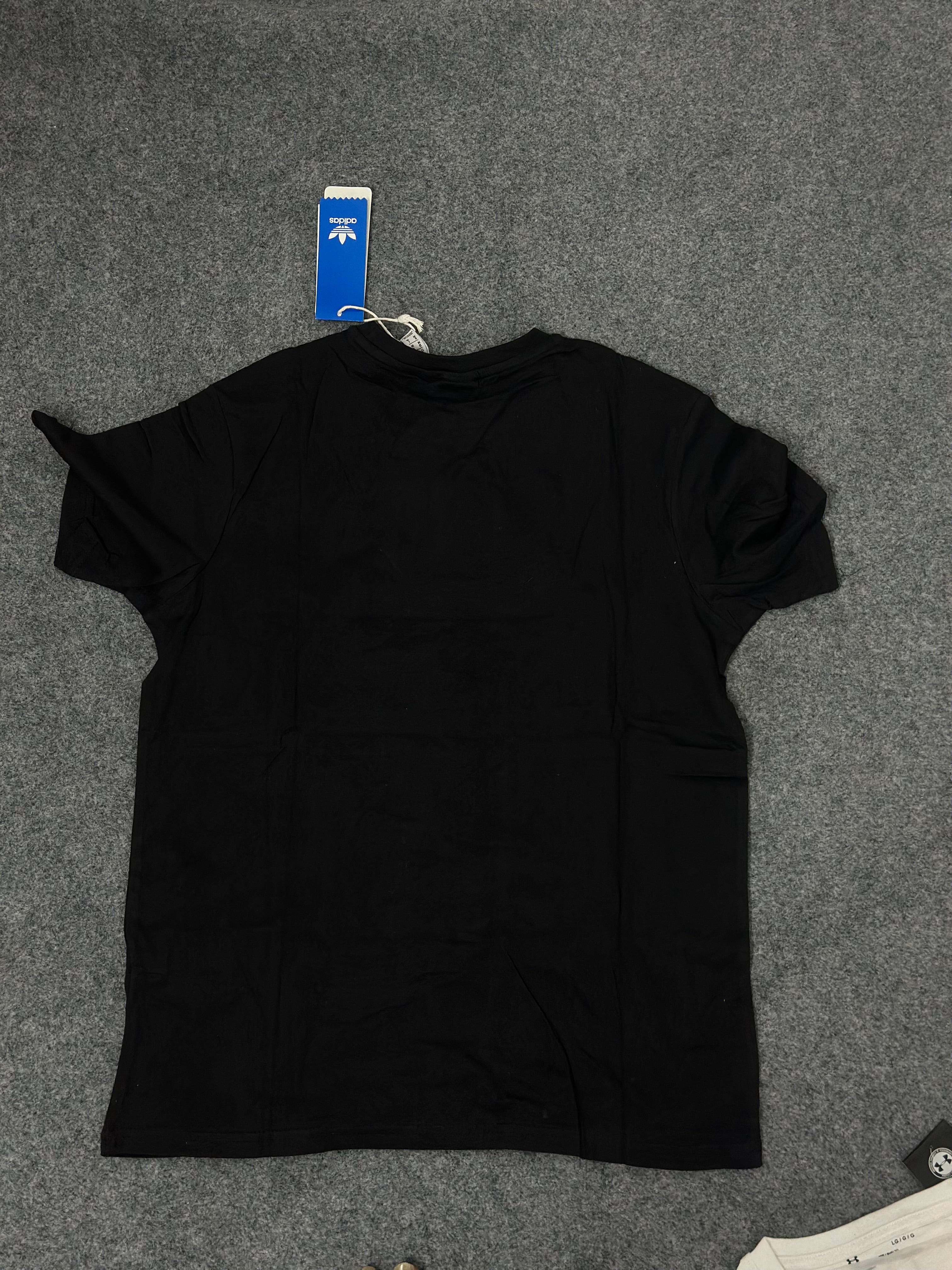 Adidas T-Shirt