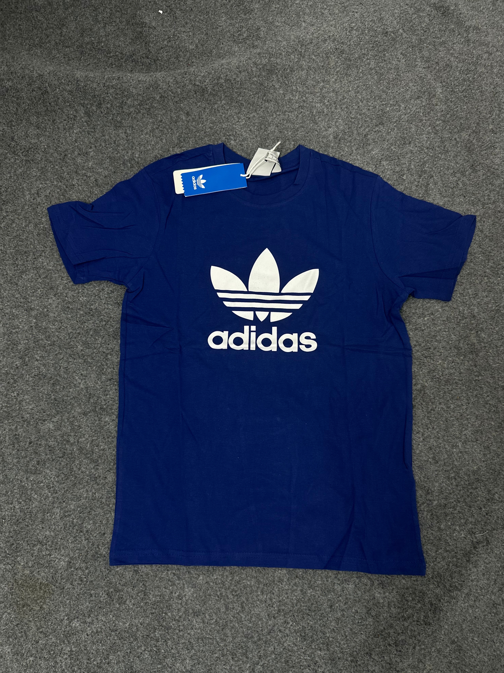 Adidas T-Shirt